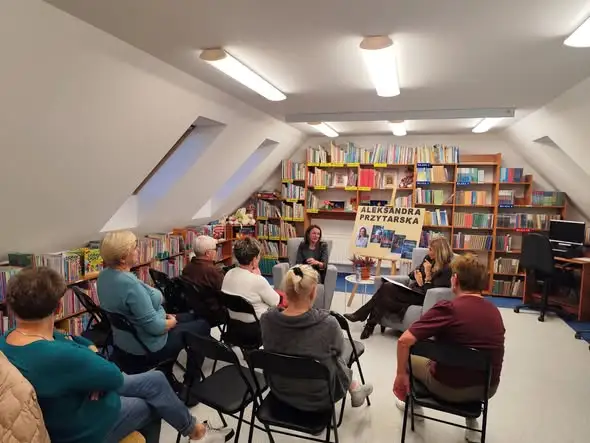 Spotkanie z Aleksandrą Przytarską w bibliotece w Rzeczenicy